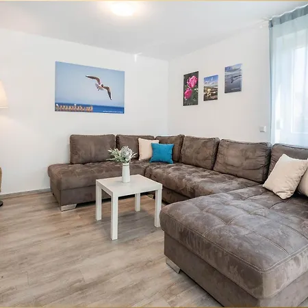 Sonneninsel Haus Sonnenschein Erdgeschoss Apartament Loddin